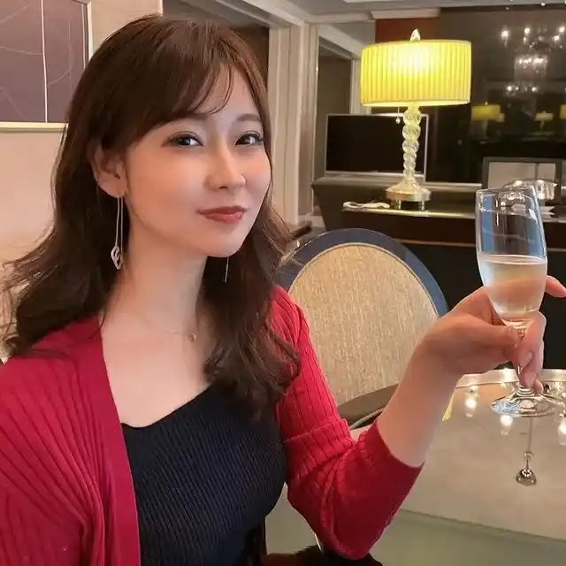 VIProom ビップルーム 出会い マッチング 詐欺 悪質 インチキ 会えない サクラ 涼子